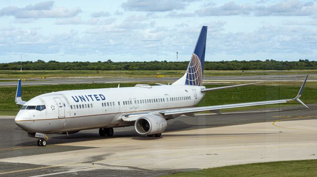 Boeing 737-900 (N66837) - 12/28/23