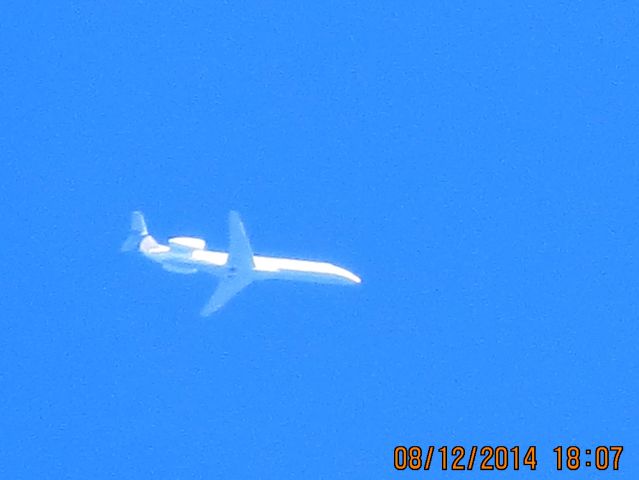 Embraer ERJ-145 (N16918) - Express Jet flight 3838 from ORD to Tulsa over Southeastern KS at 33k feet.