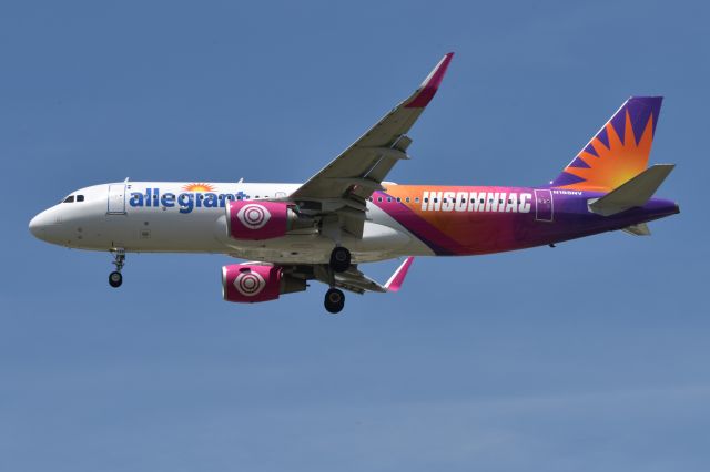Airbus A320 (N198NV) - 23-R 06-03-24
