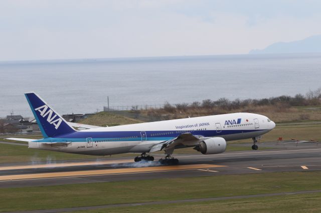 Boeing 777-200 (JA714A) - 29 April 2016:HKD-HND.