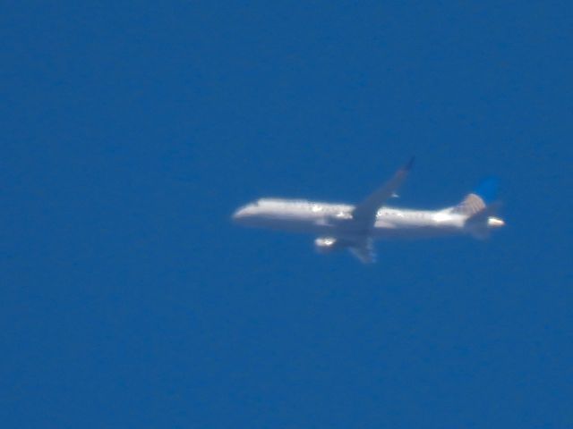 Embraer 175 (N124SY) - UAL5529br /XNA-ORDbr /04/13/22