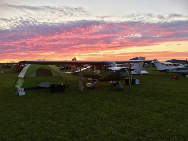 Cessna Commuter (N1933Z) - Magical.