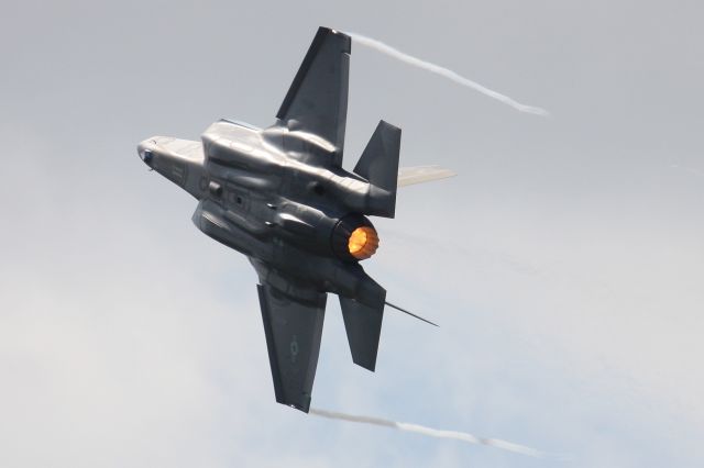 Lockheed F-35C (14-5093) - F-35A from Hill AFB, Utah pulling some vapor at the 2017 Selfridge Air National Guard Open House