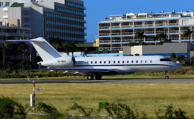 Bombardier Global Express (9H-MAO)