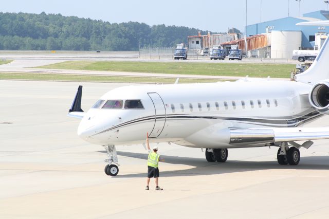 Bombardier Global Express (N290KR) - N290KR leaving the ramp at Landmark Aviation