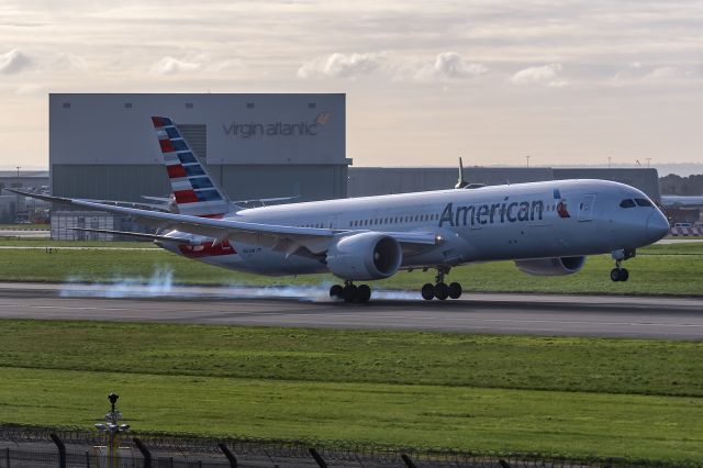 Boeing 787-9 Dreamliner (N822AN) - 27th March, 2023: Red-eye Flight AA 736 from Philadelphia touches down on runway 27R at London Heathrow. 