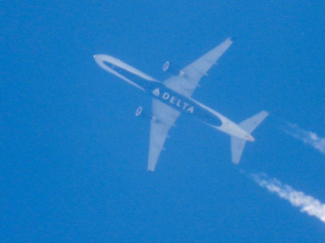 Boeing 757-200 (N540US) - DAL878br /SEA-ATLbr /06/04/22