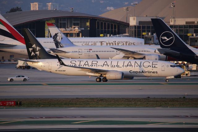 Boeing 737-800 (HP-1823CMP)