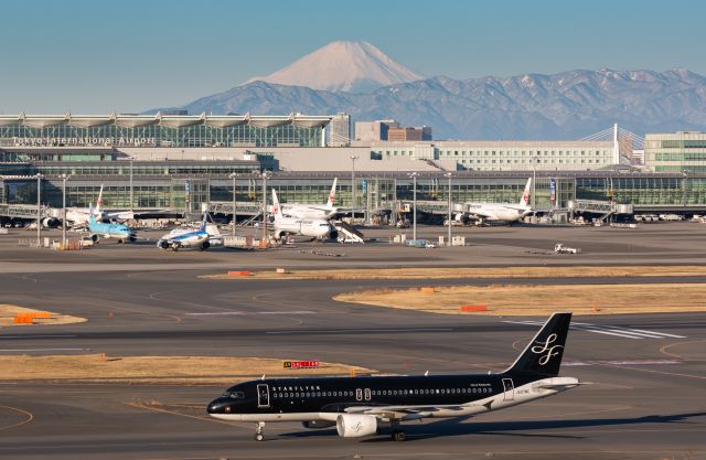 Airbus A320 (JA07MC)