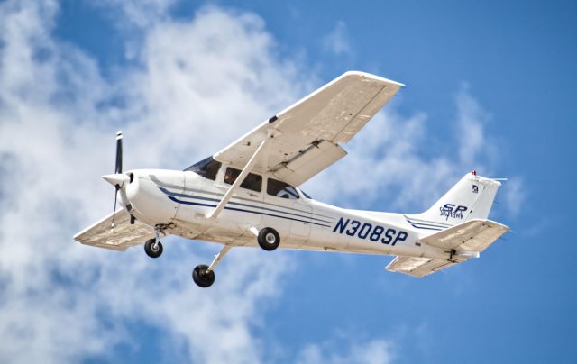 Cessna Skyhawk (N308SP)