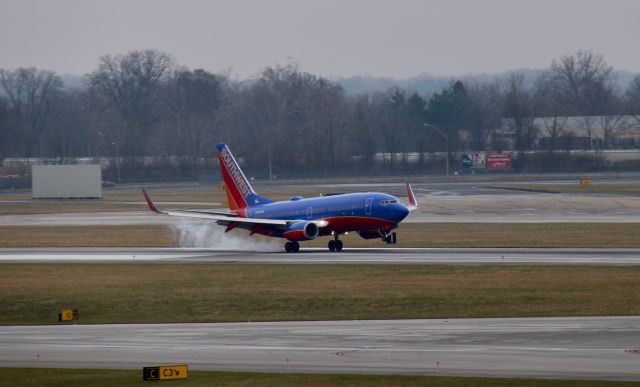 Boeing 737-700 (N244WN) - Flight 2517 from BNA (December 16th, 2018) 