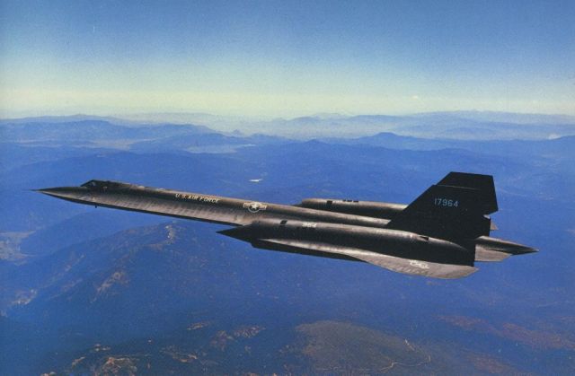 Lockheed Blackbird (61-7964) - scanned from postcard