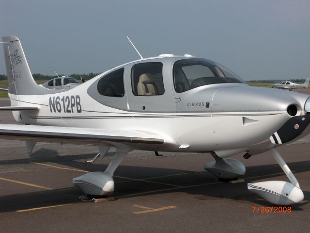 Cirrus SR-22 —