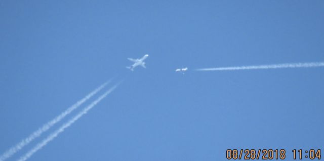 Bombardier Challenger 300 (N521FX)