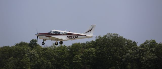 Piper PA-24 Comanche (N9253P) - On flightline