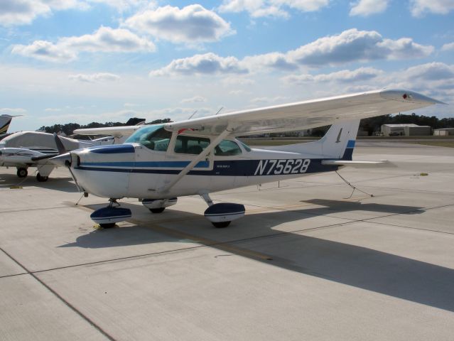 Cessna Skyhawk (N75628)