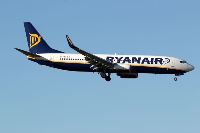 Boeing 737-800 (EI-EMN)