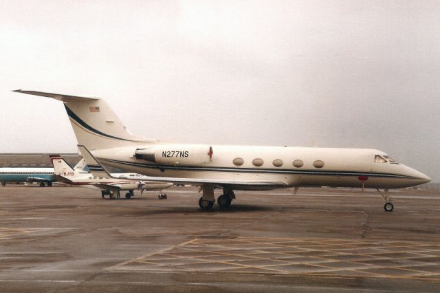 Gulfstream Aerospace Gulfstream 3 (N277NS) - Seen here in May-84.br /br /Reregistered N747G in Apr-85,br /then N1871R in Jul-89,br /then N621S 24-Aug-98,br /then N221WR 16-Dec-06,br /then N281WR 9-Jun-17.br /Registration cancelled 8-Nov-17 as exported to Kuwait.br /In use as instructional airframe at College of Aviation Technology, Kuwait.