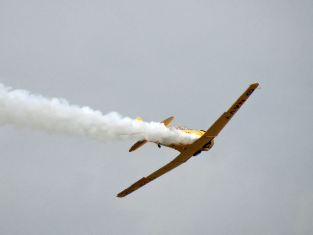 North American T-6 Texan (C-FNDB)