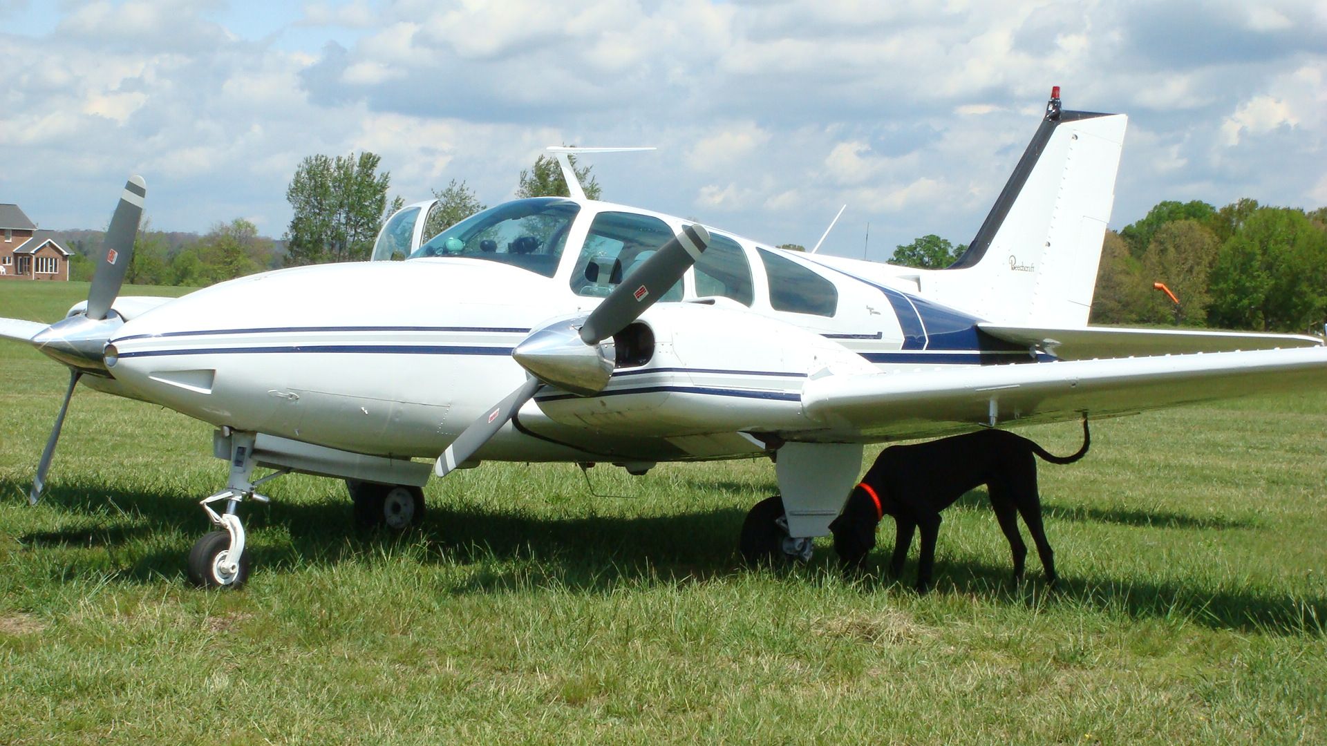 Beechcraft 55 Baron (N377W) - Private Farm, Dandridge TN, Smoky Mountain Airpark, 3000ft RWY Diesel performing pre-flight