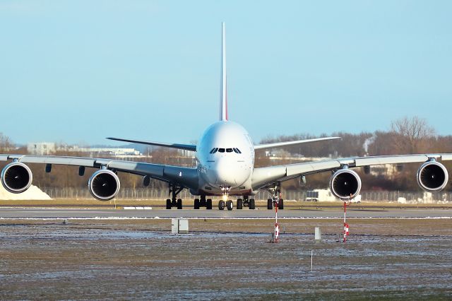 Airbus A380-800 (A6-EDF)