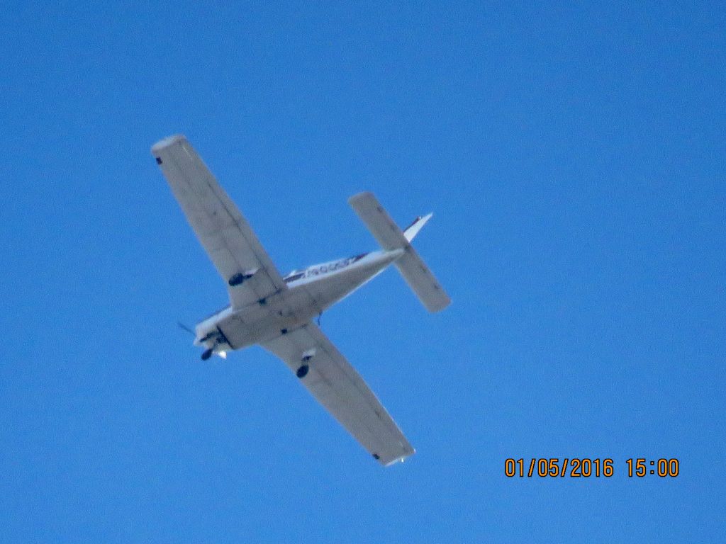 Piper Cherokee (N2955M)