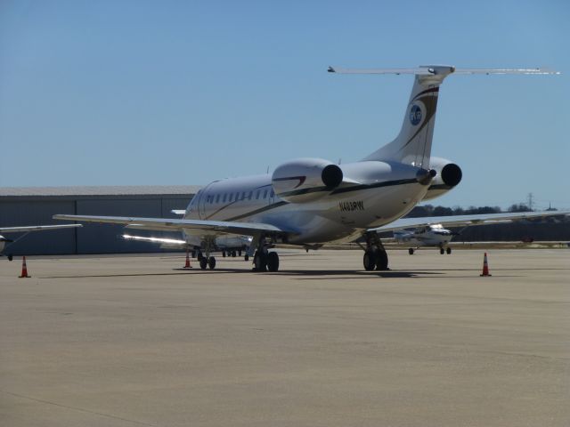 Embraer ERJ-135 (N403RW)