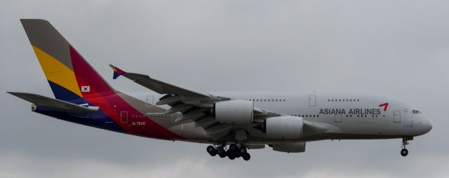 Airbus A380-800 (HL7640)