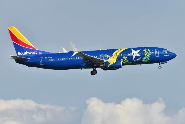 Boeing 737-800 (N8646B) - 23-R 07-21-23. Nevada One mk2
