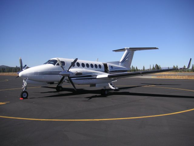 Beechcraft Super King Air 350 (N5RF)
