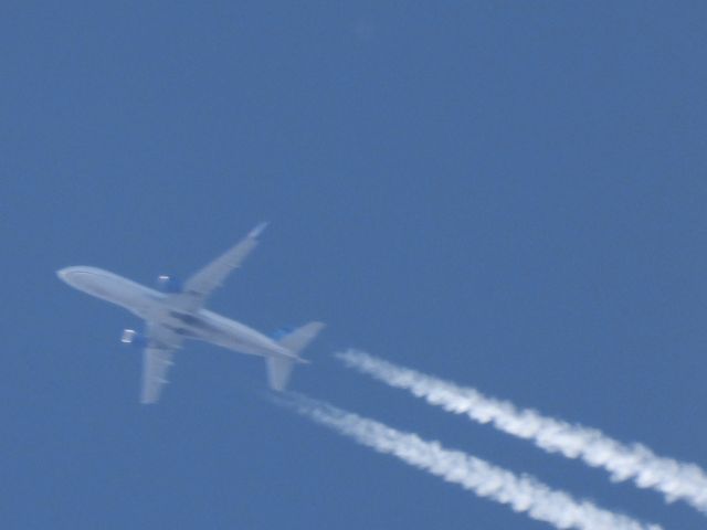 Embraer 175 (N622UX) - SKW5755br /DEN-SAVbr /02/09/22