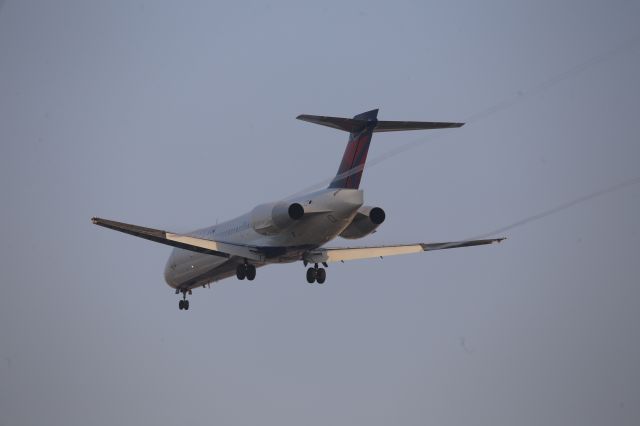 Boeing 717-200 —