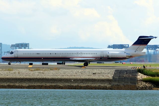 McDonnell Douglas MD-81 (N682RW)