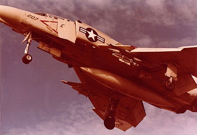 McDonnell Douglas F-4 Phantom 2 — - F-4B landing at the old Navy Dallas Air Station