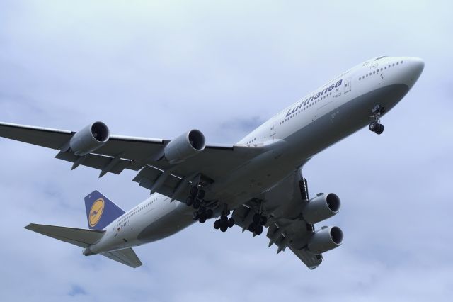 BOEING 747-8 (D-ABYJ)