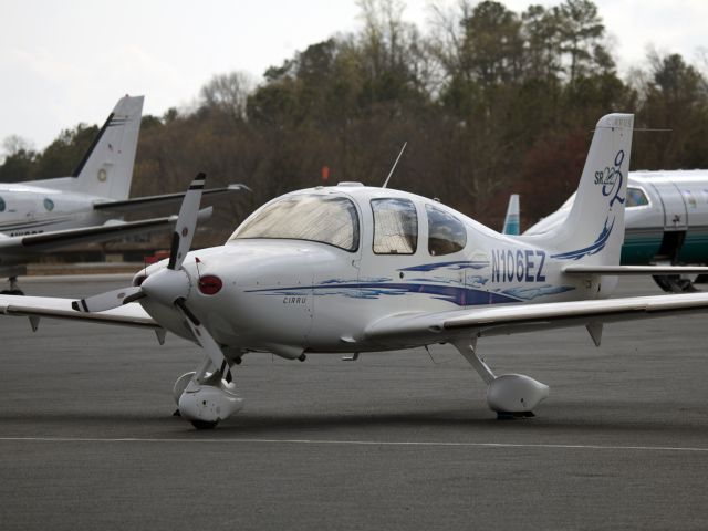 Cirrus SR-22 (N106EZ) - A very nice Cirrus.