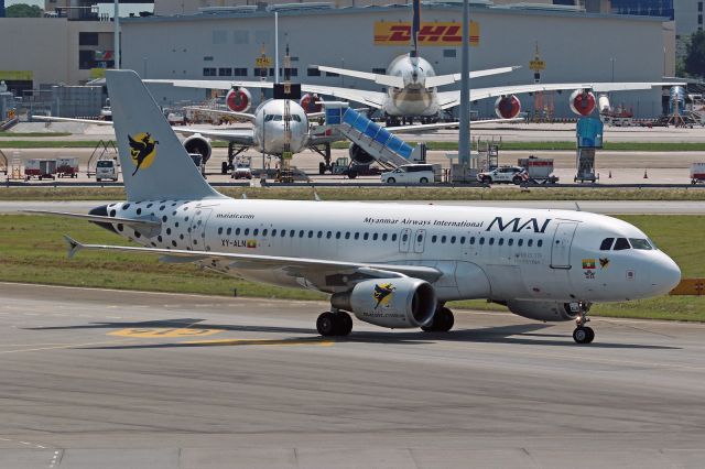 Airbus A319 (XY-ALN)