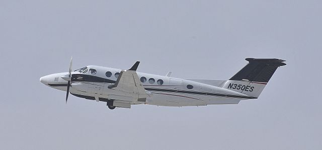Beechcraft Super King Air 350 (N350ES)