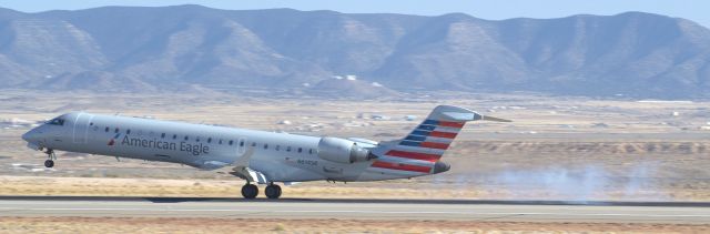 Canadair Regional Jet CRJ-700 (N614SK)