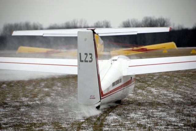 Unknown/Generic Glider (N238SB) - Cold New Years Day soaring from KADG