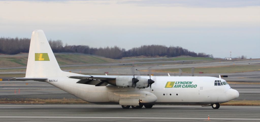 Lockheed C-130 Hercules (N401LC)