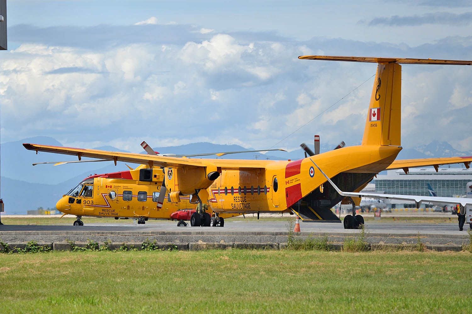De Havilland Canada DHC-5 Buffalo (11-5456)