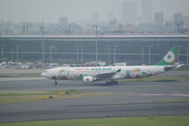 Airbus A330-300 (B-16332) - EVA Airways A330-302 cn1268