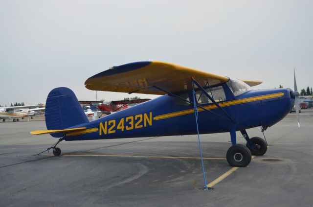 N2432N — - Long term parking at Merrill Field