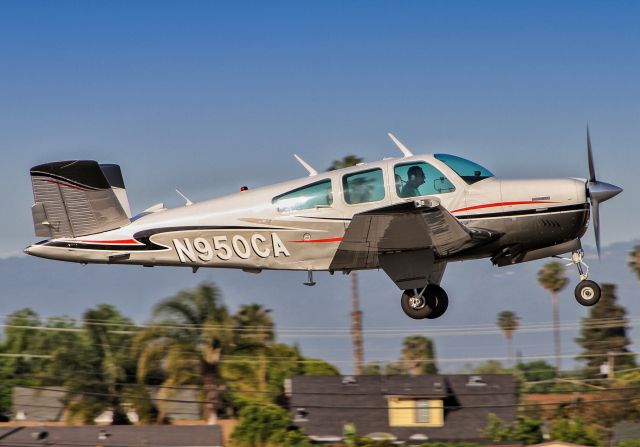 Beechcraft 35 Bonanza (N950CA)