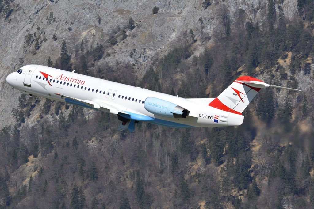 Fokker 100 (OE-LVC)