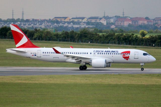 Airbus A220-300 (OK-EYB) - Landing on rwy 30 on 26-May-25 operating flight TVS102 from LKTB.