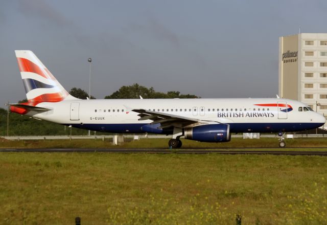 Airbus A320 (G-EUUK) - Paris-Charles de Gaulle Airport (IATA: CDG, ICAO: LFPG)