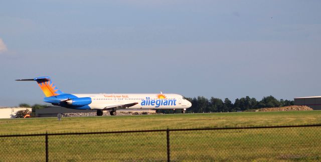 McDonnell Douglas MD-80 (N416NV) - Allegiant MD-80 (maddog) rolling down 22. Probably headed to Florida.