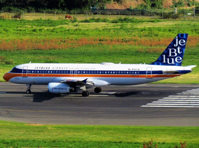 Airbus A320 (N763JB)